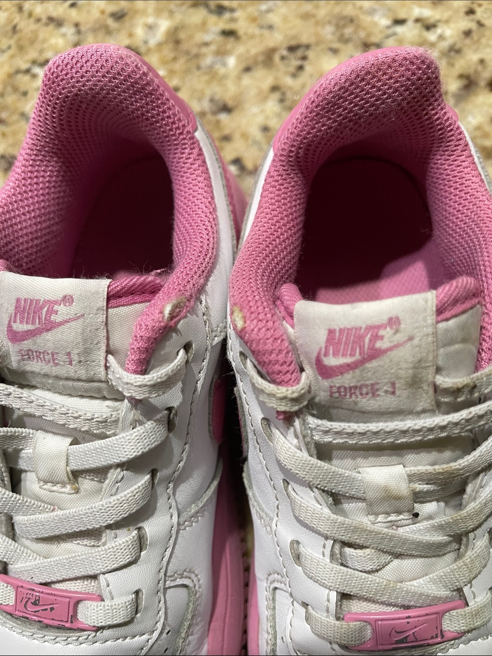 Nike Air Force 1 White and Pink Low-Top Sneakers - Picture 2 of 9